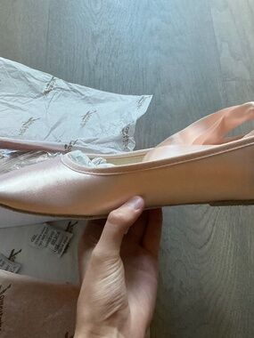 Pink ballet flat shoes